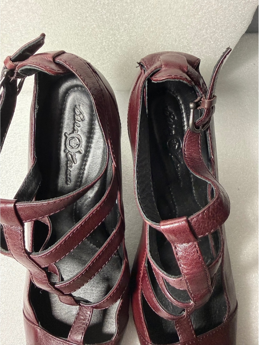 Crown by Børn Burgundy Leather Strappy Heels Pumps Size 9.5 / EU 41 - Picture 5 of 11